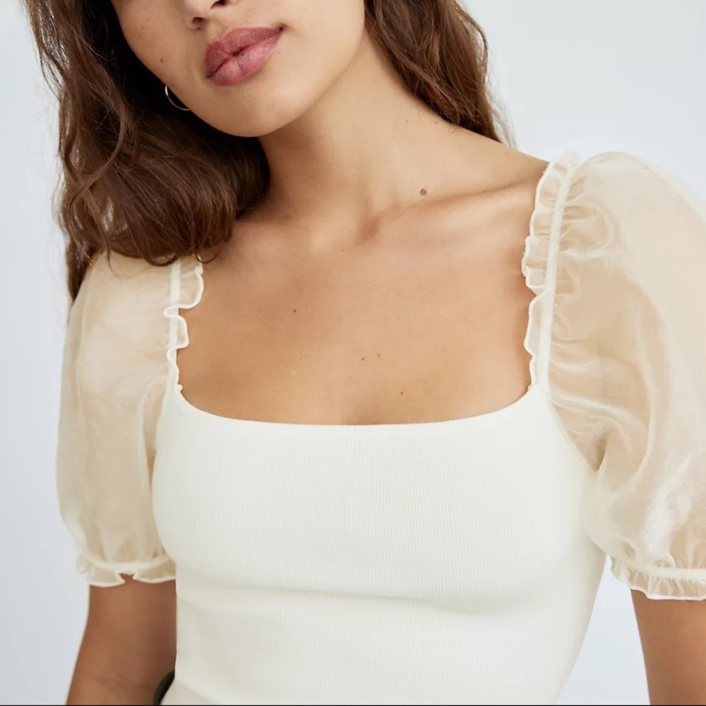 Wilfed SHEER-SLEEVE TOP